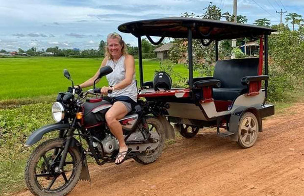 Angkor Wat Sunrise Tuk Tuk Tour & Breakfast